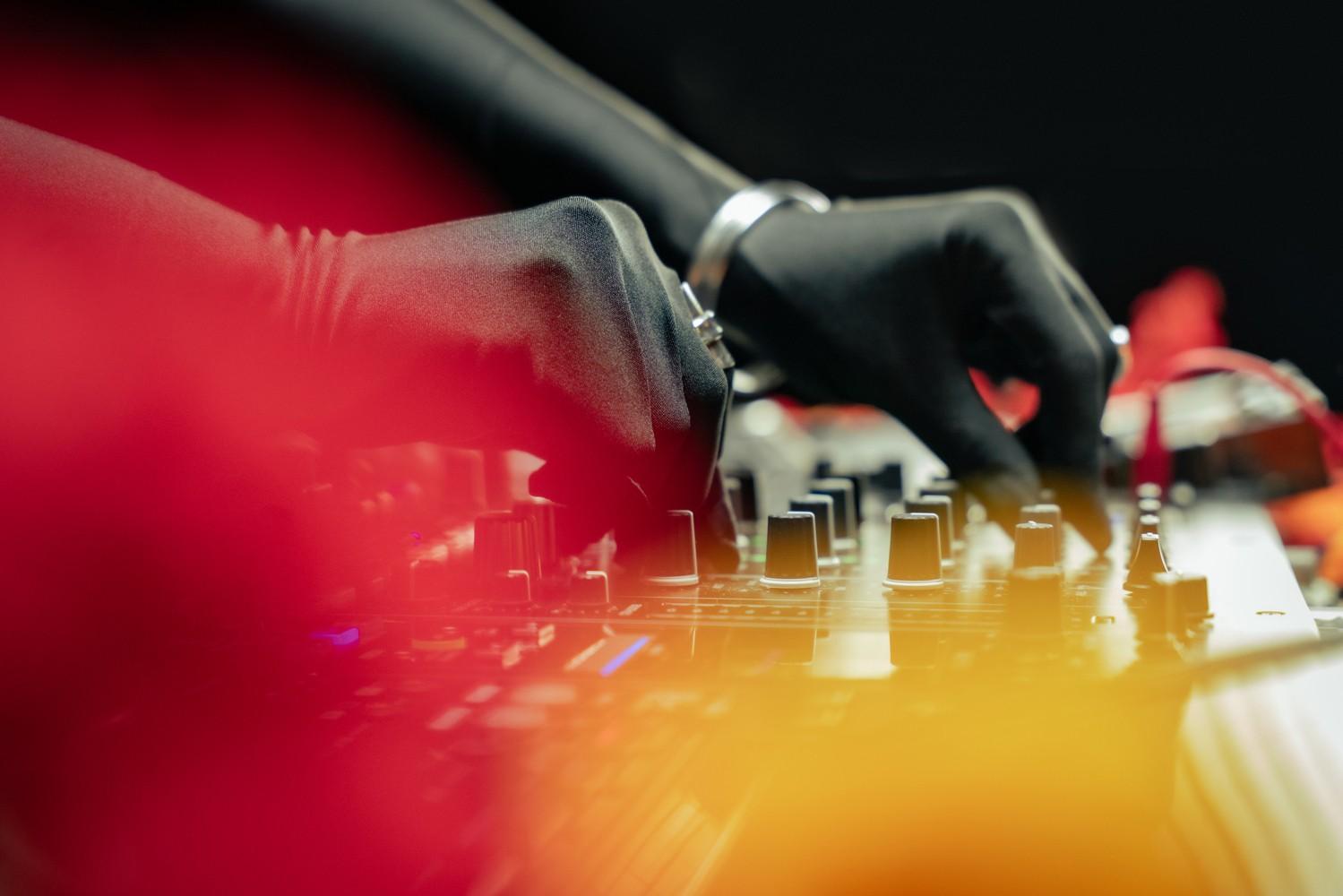 Serato - Women to The Front: Zeemuffin - Image 5